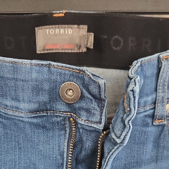 Torrid Blue Distressed Boyfriend Jeans - Picture 3 of 13